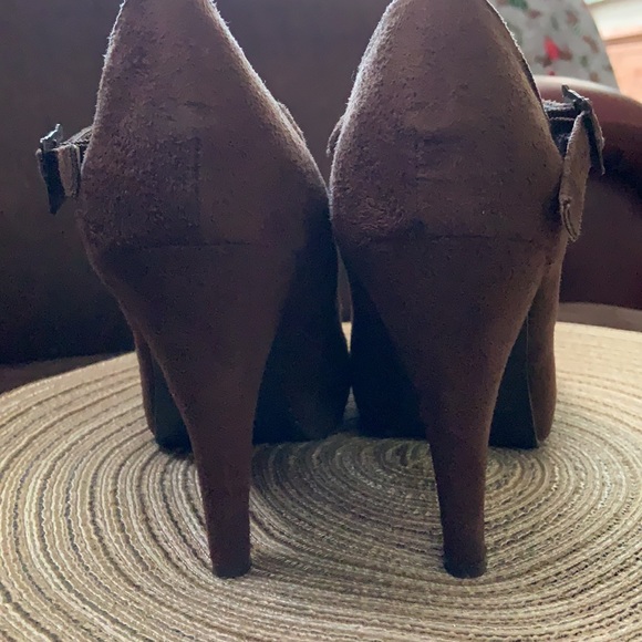 Brown Suede Buckled Heels - Picture 6 of 7